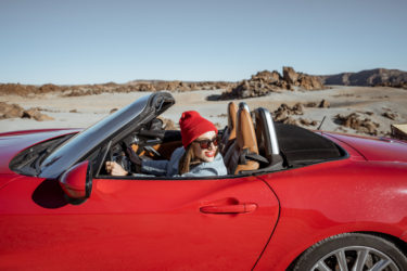 どこの国で使える！？ 「国際免許（国外運転免許証）」の取得方法や有効期限