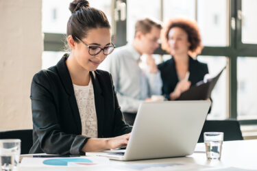 旅行ライターとしてアルバイトするときのポイントと注意点を解説！