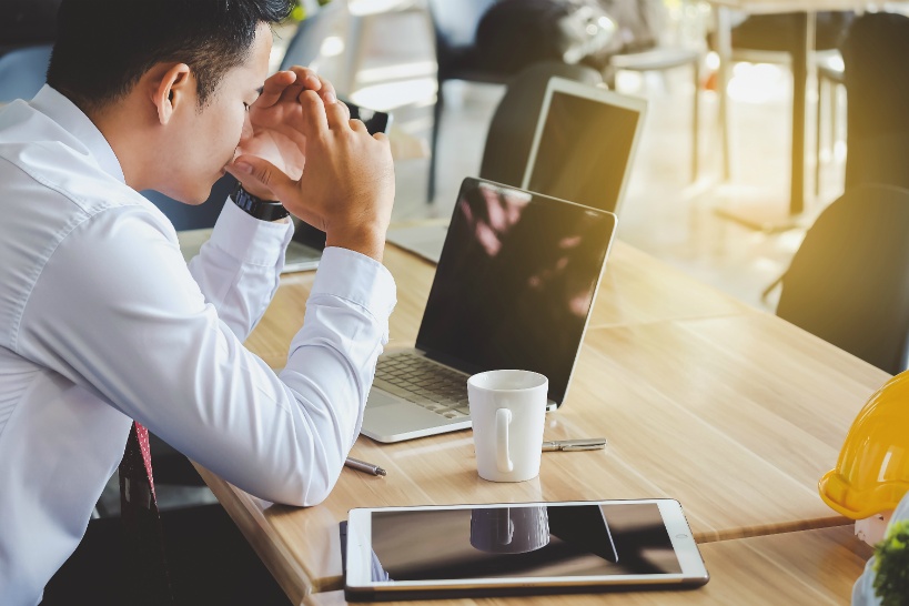 Webライターが高単価の案件を「継続受注」が難しい理由